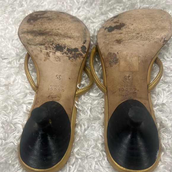 Gucci Leather GG Interlocking HEART Thong Sandals - Picture 10 of 10